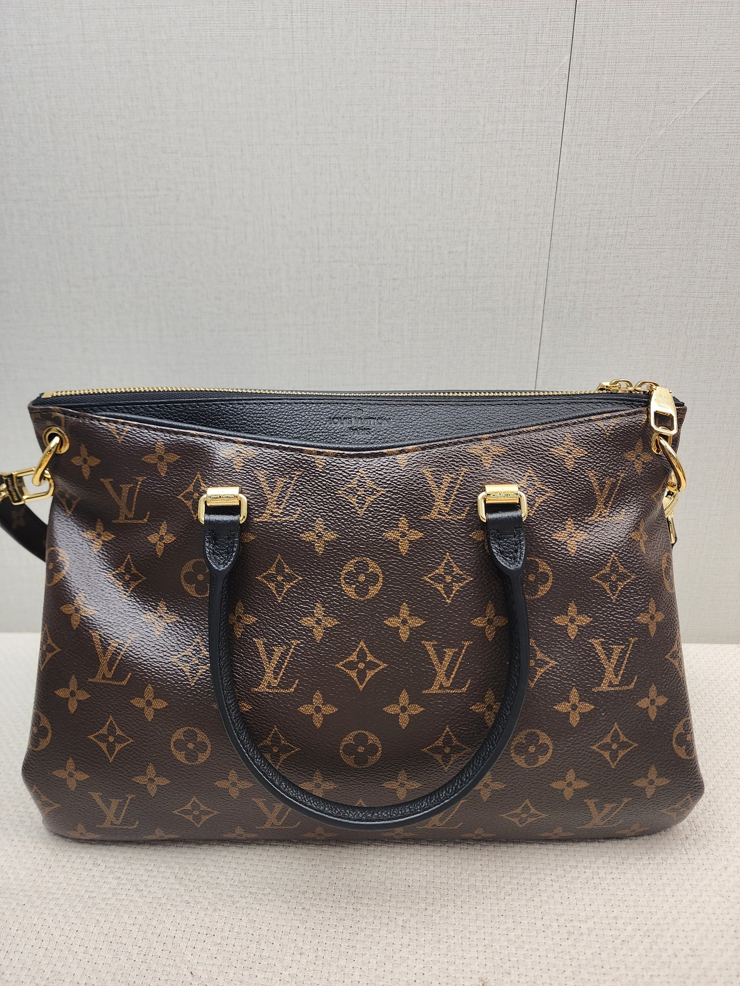 LV Monogram Pallas MM Tote