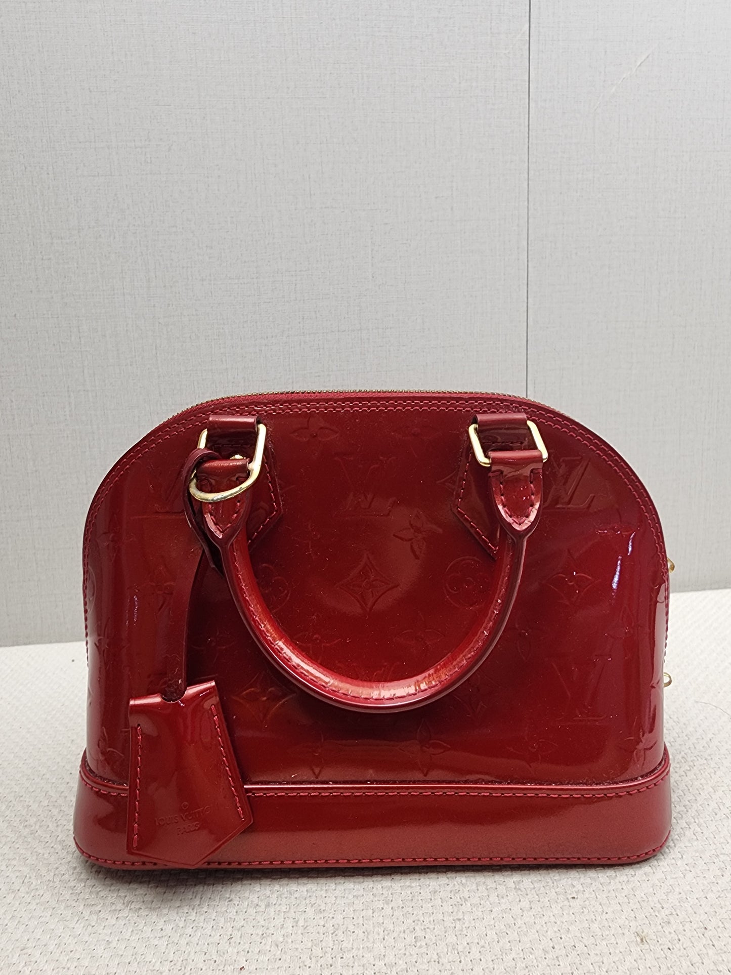 LV Red Vernis Alma BB