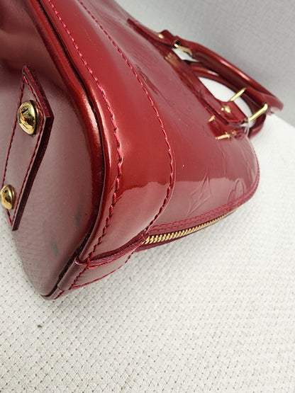 LV Red Vernis Alma BB
