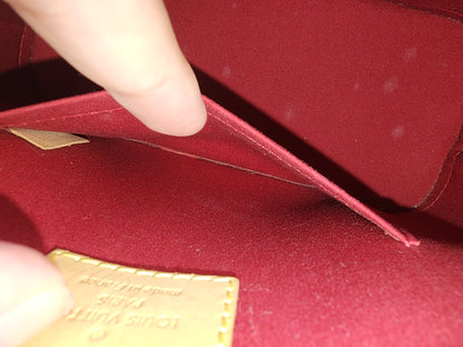 LV Red Vernis Alma BB