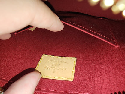 LV Red Vernis Alma BB