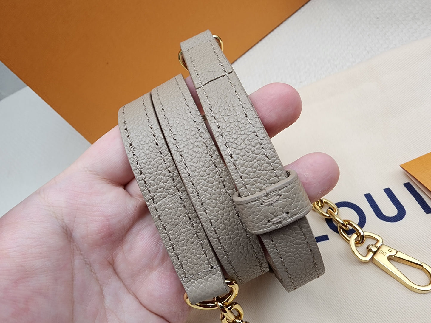 LV Tourterelle Creme Empreinte Speedy 20