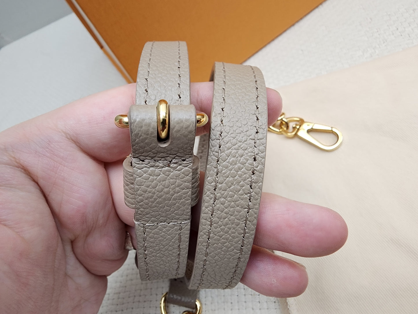 LV Tourterelle Creme Empreinte Speedy 20