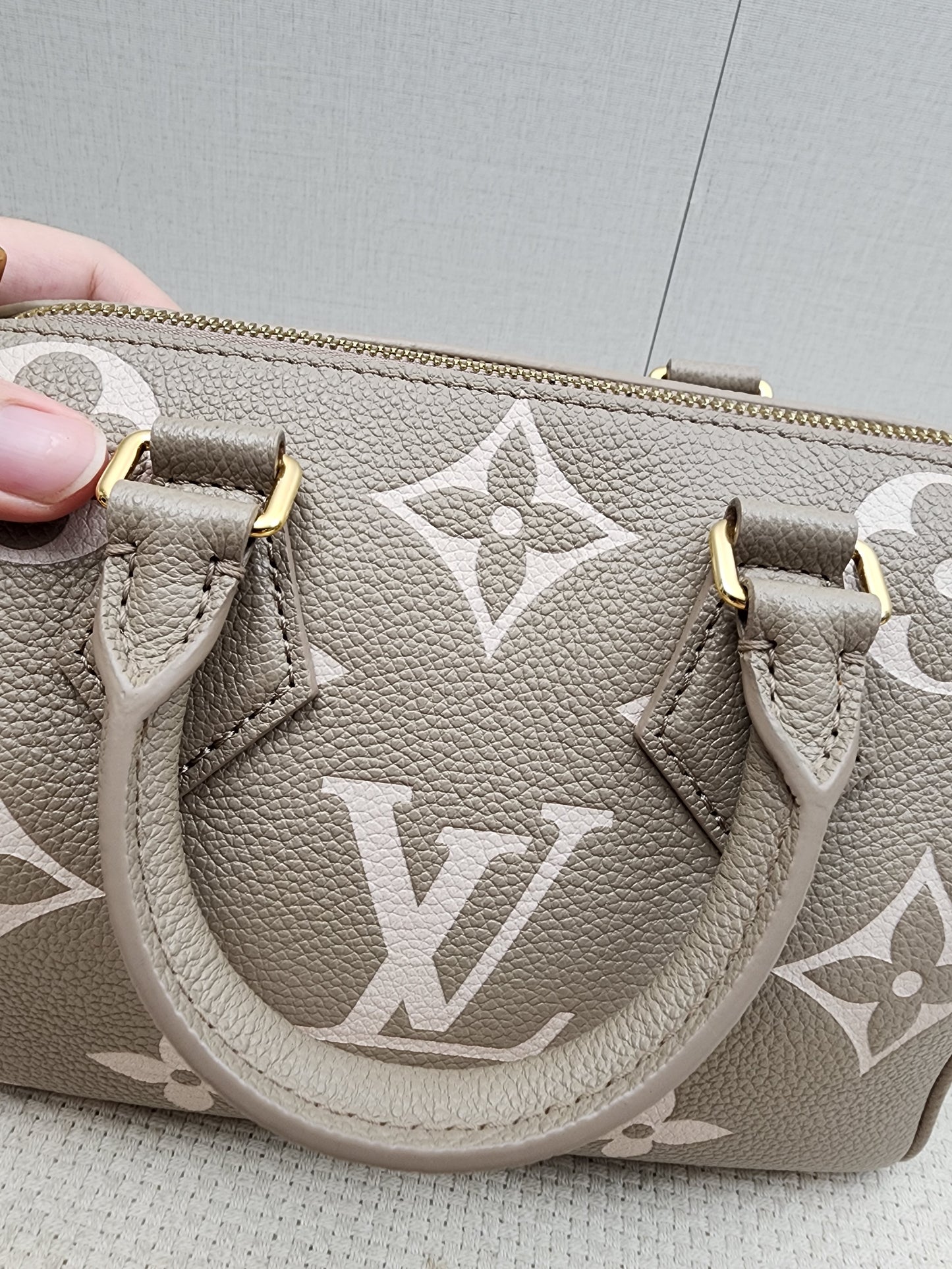 LV Tourterelle Creme Empreinte Speedy 20