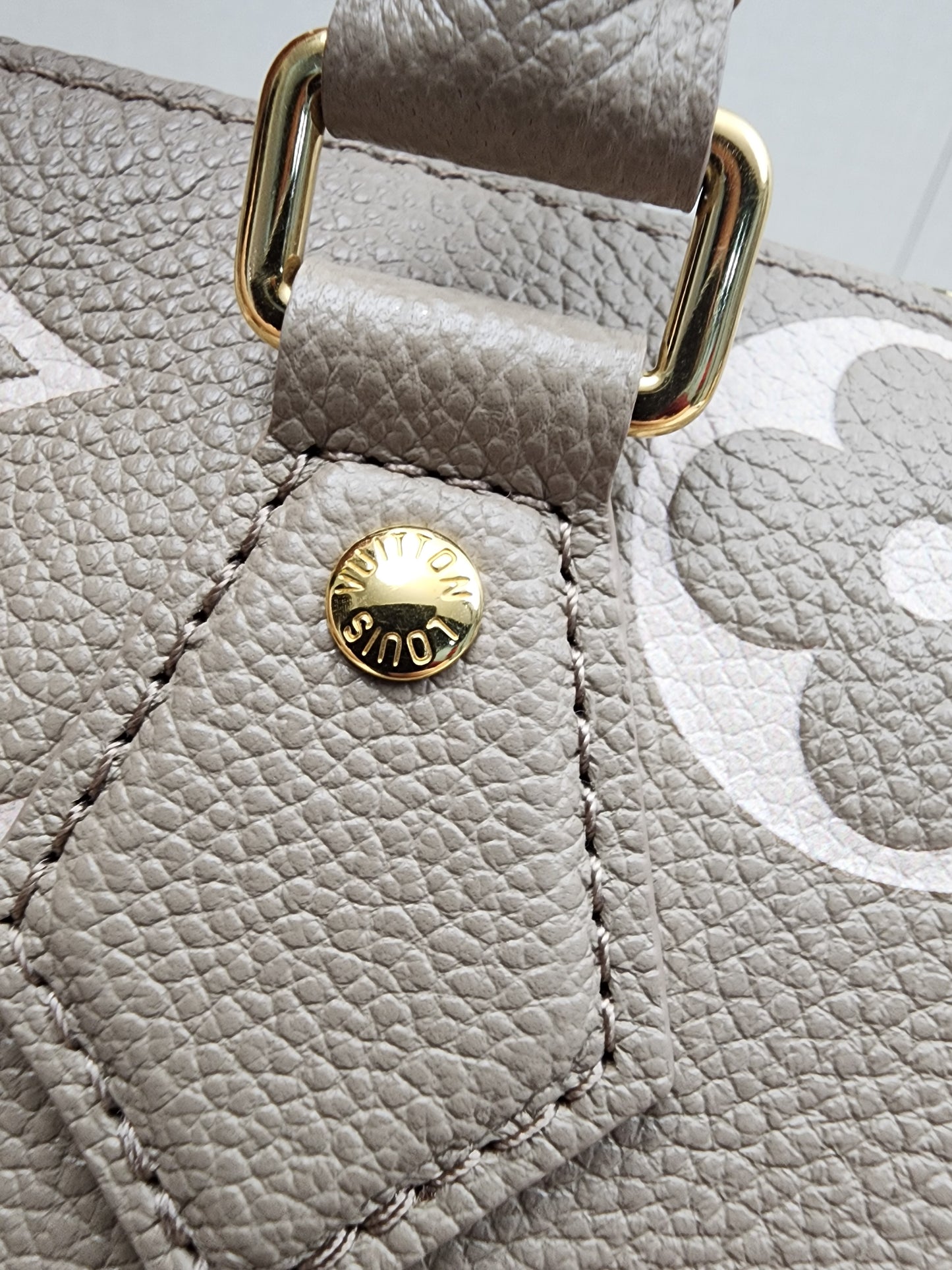 LV Tourterelle Creme Empreinte Speedy 20