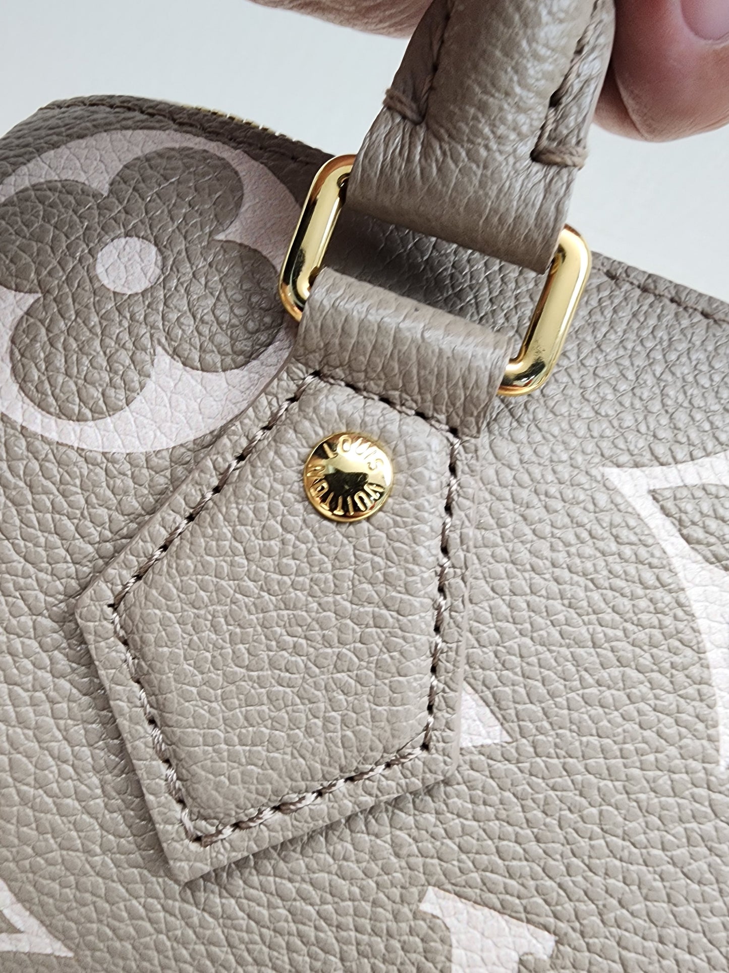 LV Tourterelle Creme Empreinte Speedy 20