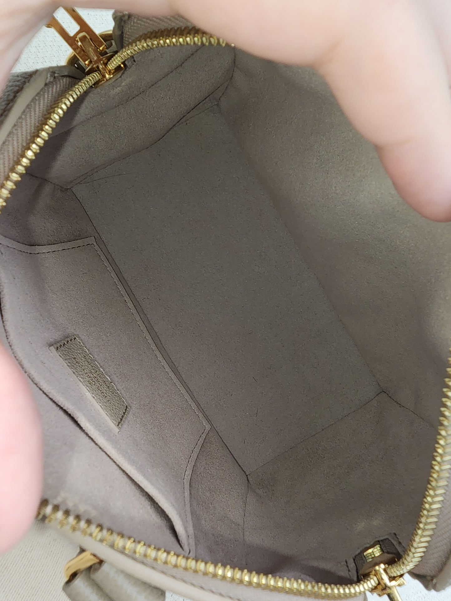 LV Tourterelle Creme Empreinte Speedy 20