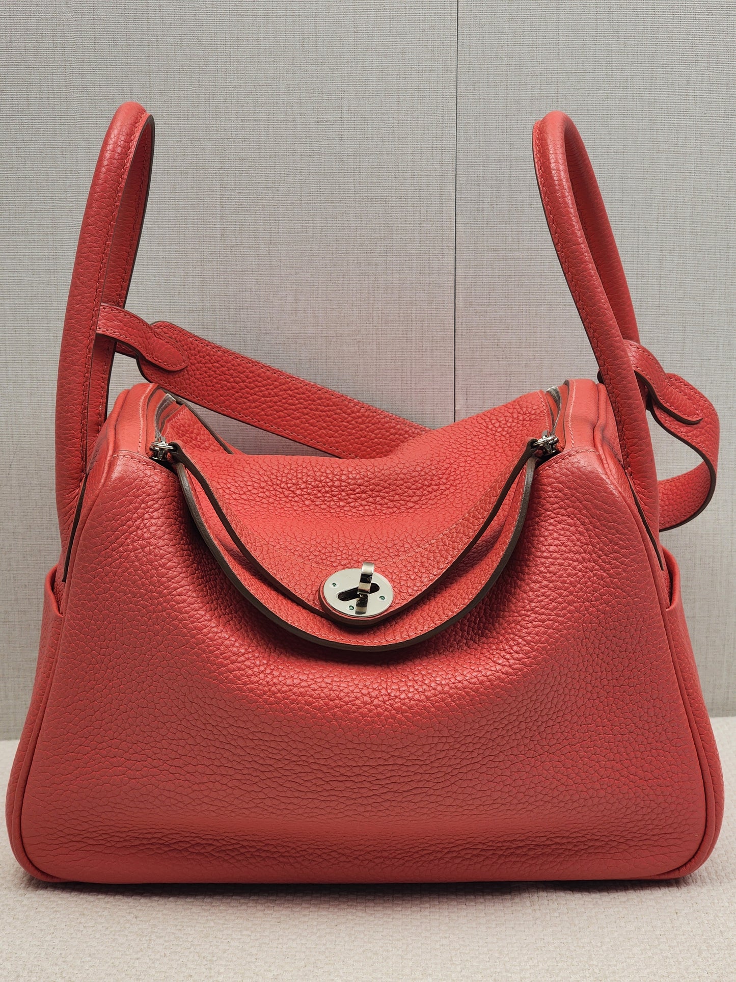 Hermes Rouge de Coeur Lindy 26 (PHW)