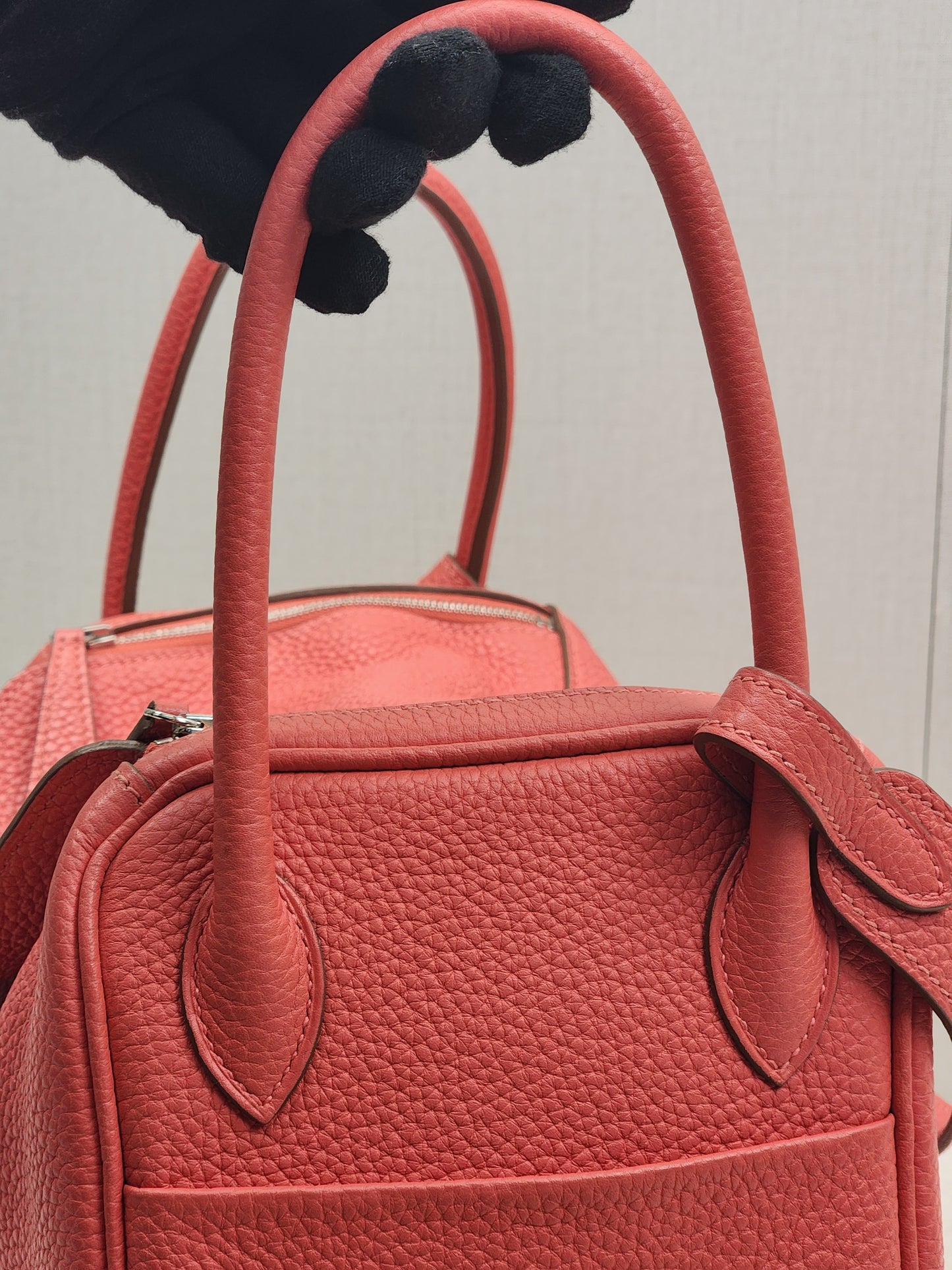 Hermes Rouge de Coeur Lindy 26 (PHW)