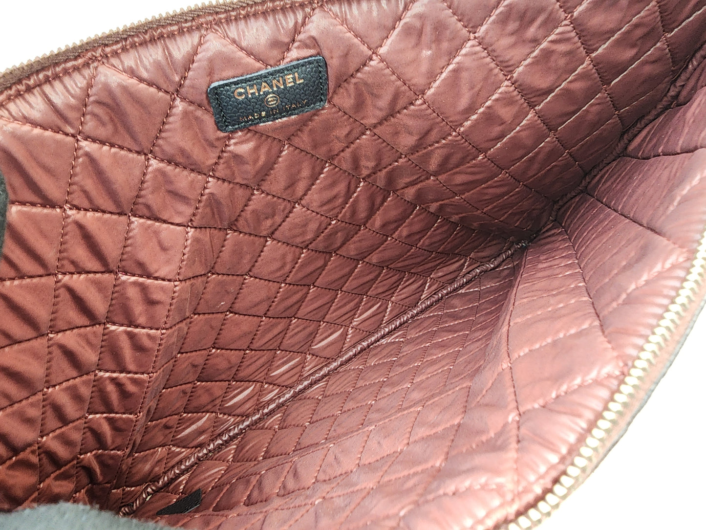 Chanel Black Caviar Large Ocase (GHW)