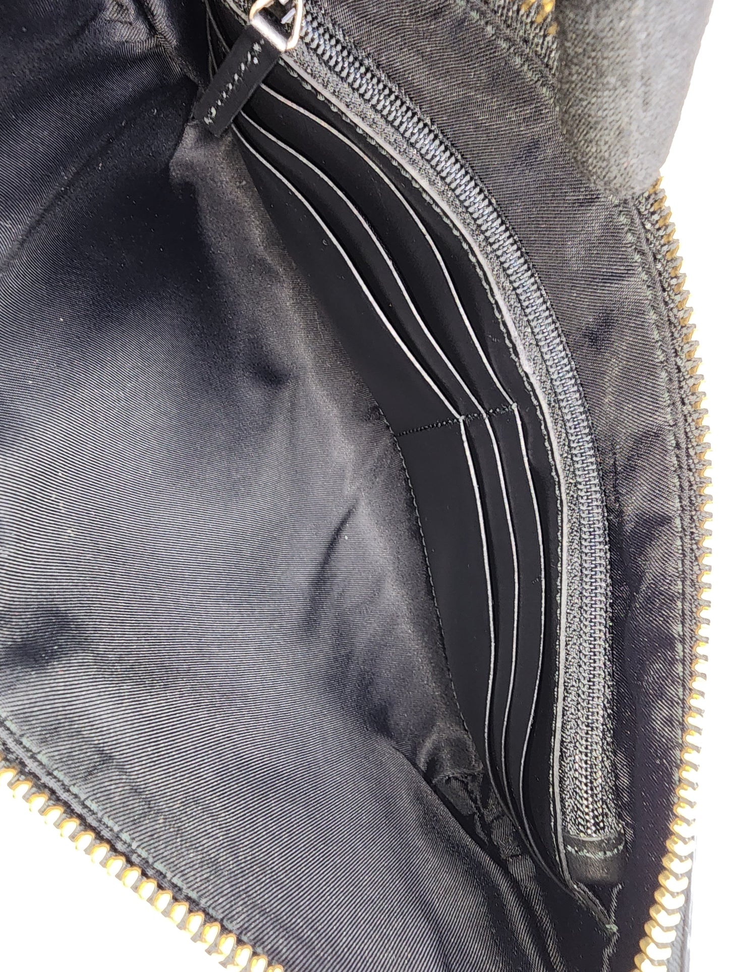 Gucci Black Guccissima Leather Wristlet Shoulder Bag