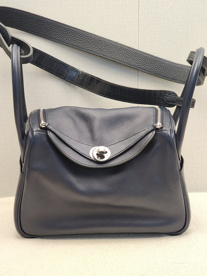 Hermes Bleu Nuit x Bleu Marine Lindy 26 (PHW)