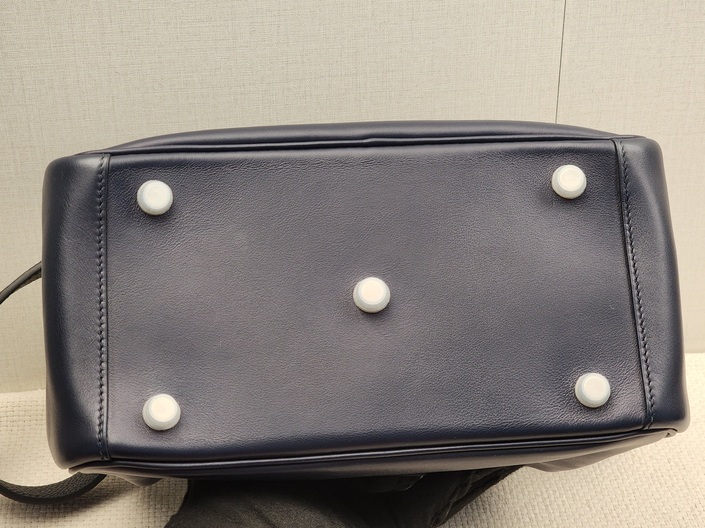 Hermes Bleu Nuit x Bleu Marine Lindy 26 (PHW)