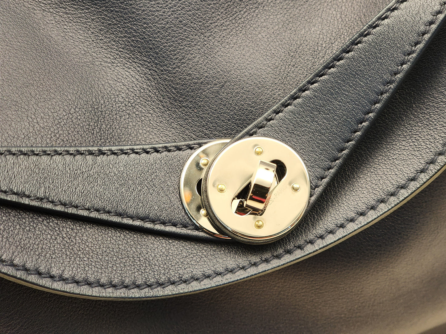 Hermes Bleu Nuit x Bleu Marine Lindy 26 (PHW)