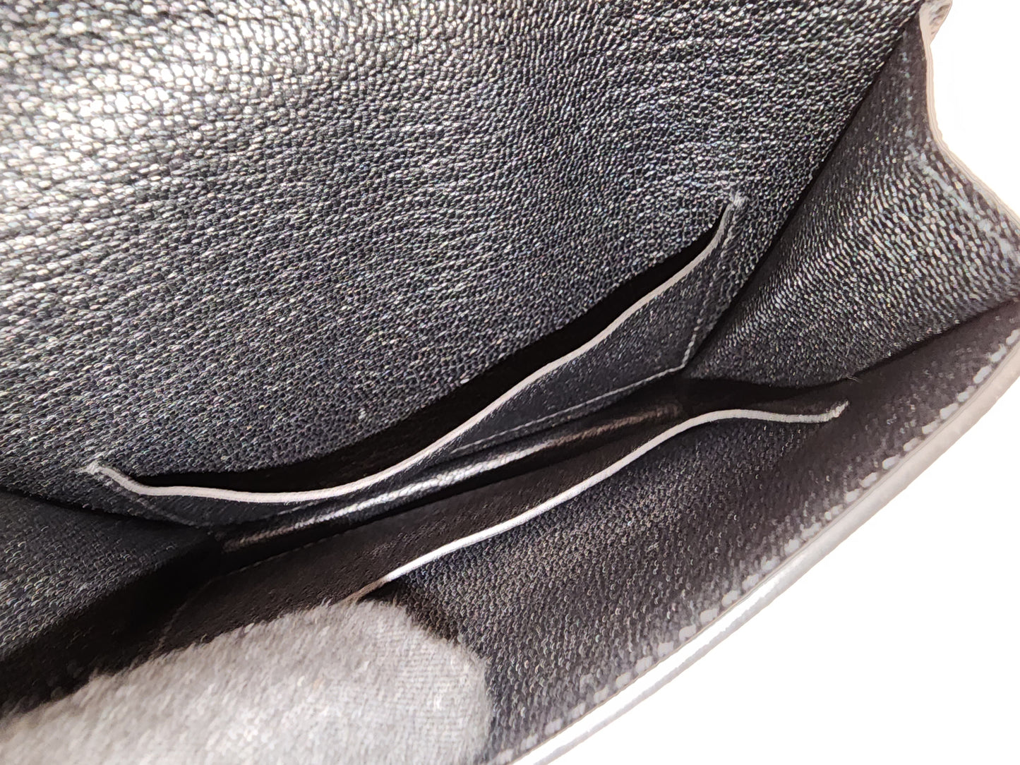 Hermes Noir Roulis Slim Compact Wallet (GHW)