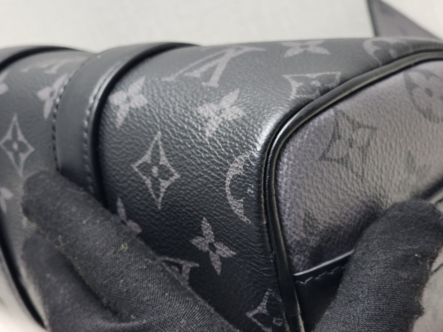 LV Monogram Eclipse Keepall 25