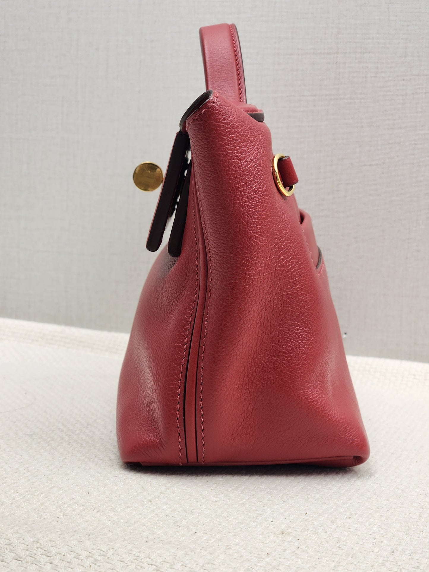 Hermes Rouge Piment Mini 2424 (GHW)