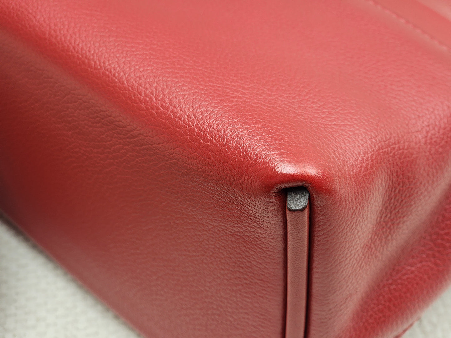 Hermes Rouge Piment Mini 2424 (GHW)