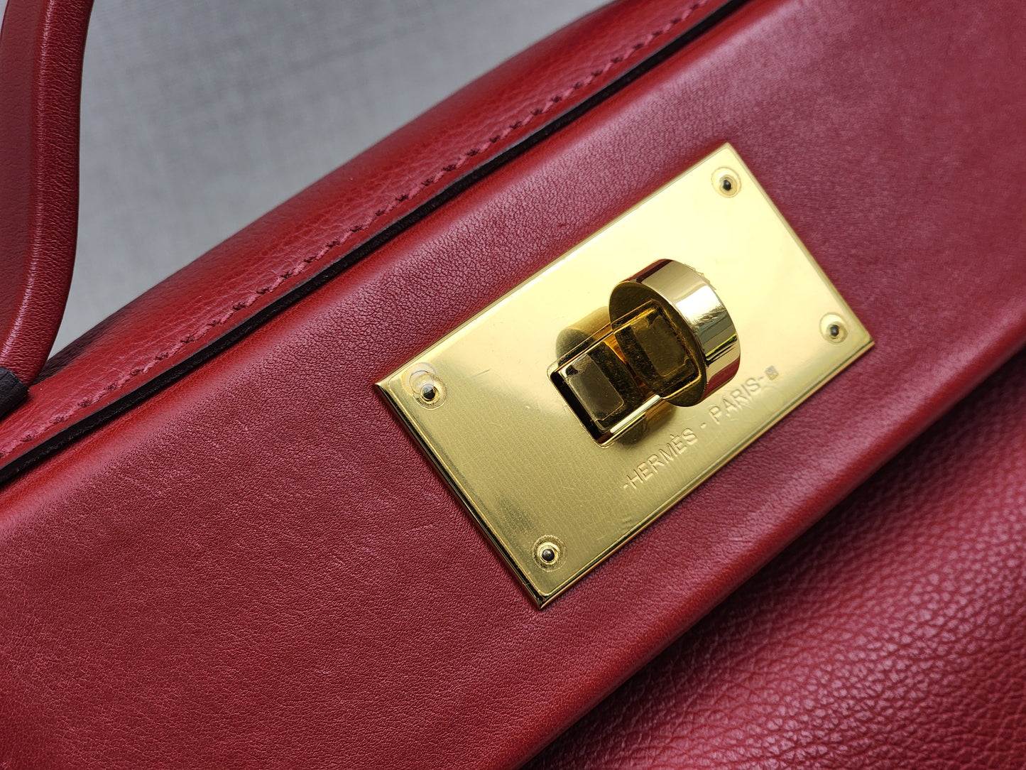 Hermes Rouge Piment Mini 2424 (GHW)