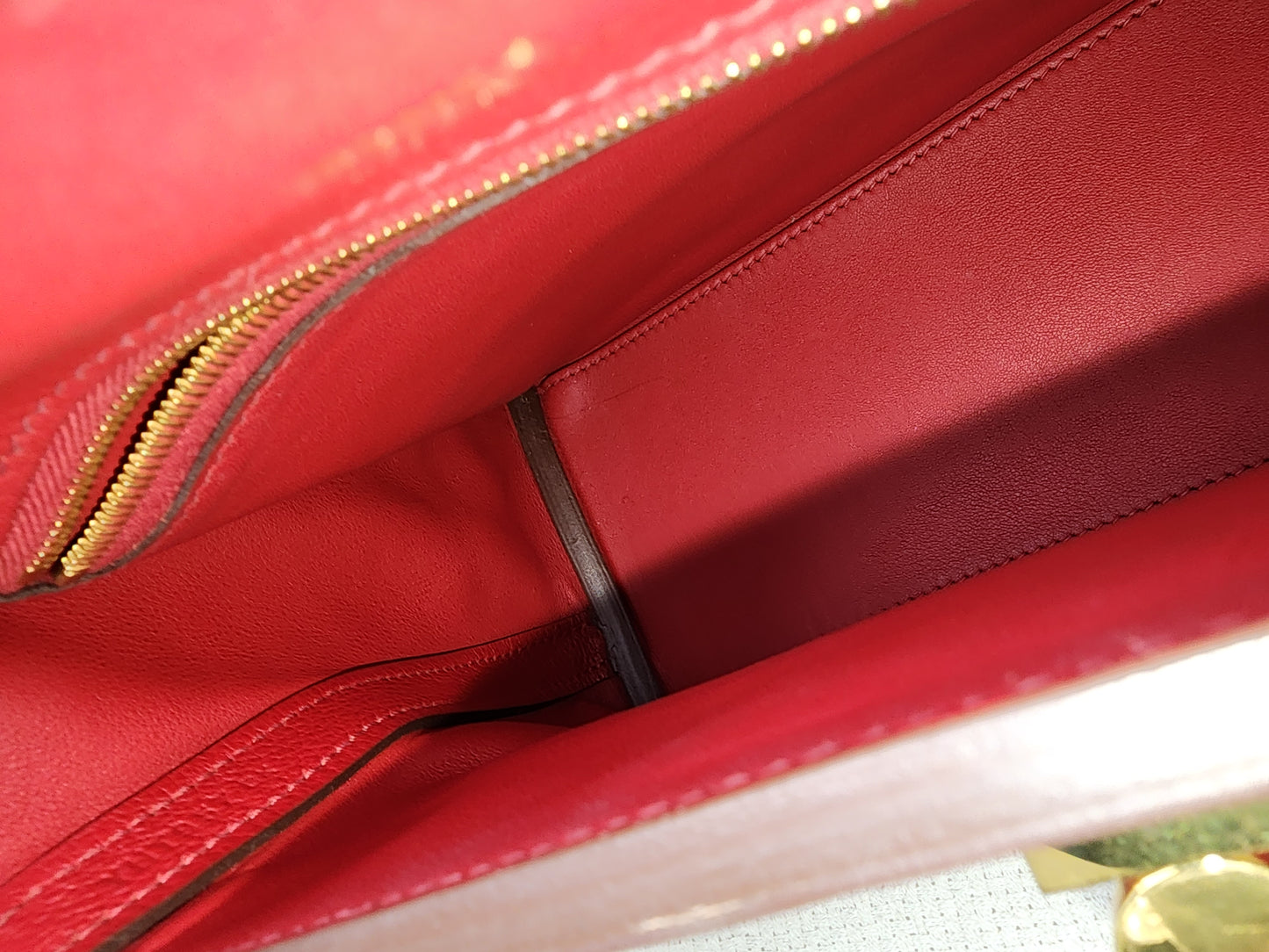 Hermes Rouge Piment Mini 2424 (GHW)
