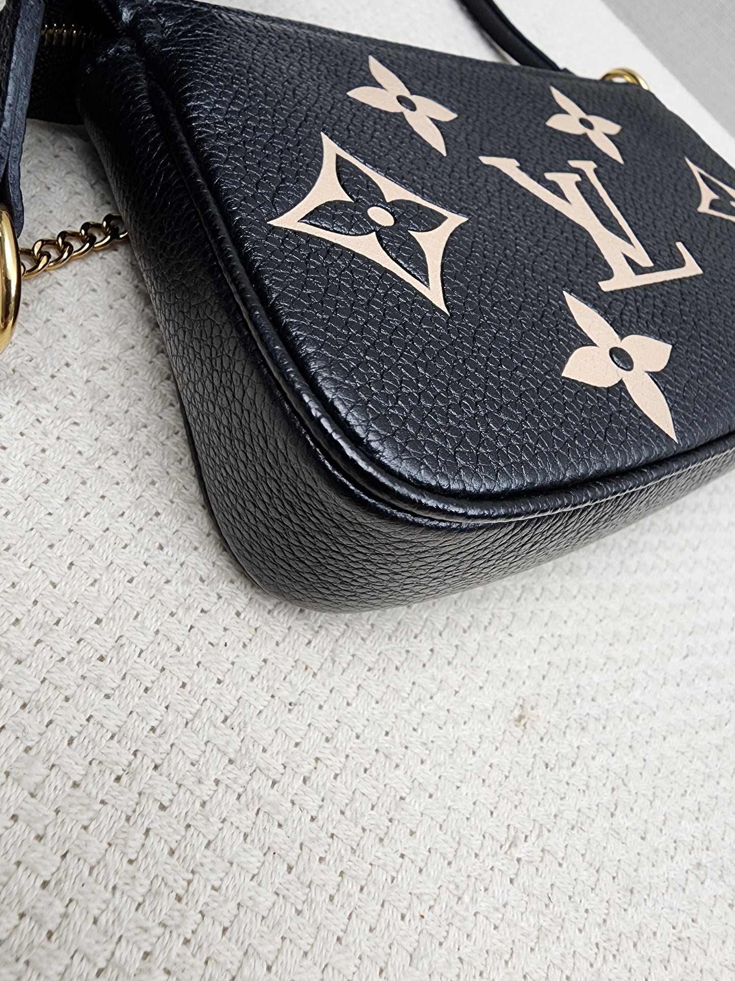 LV Black / Creme Empreinte Mini Pochette