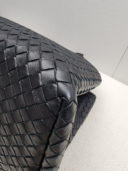 Bottega Veneta Black Intrecciato Milano Tote