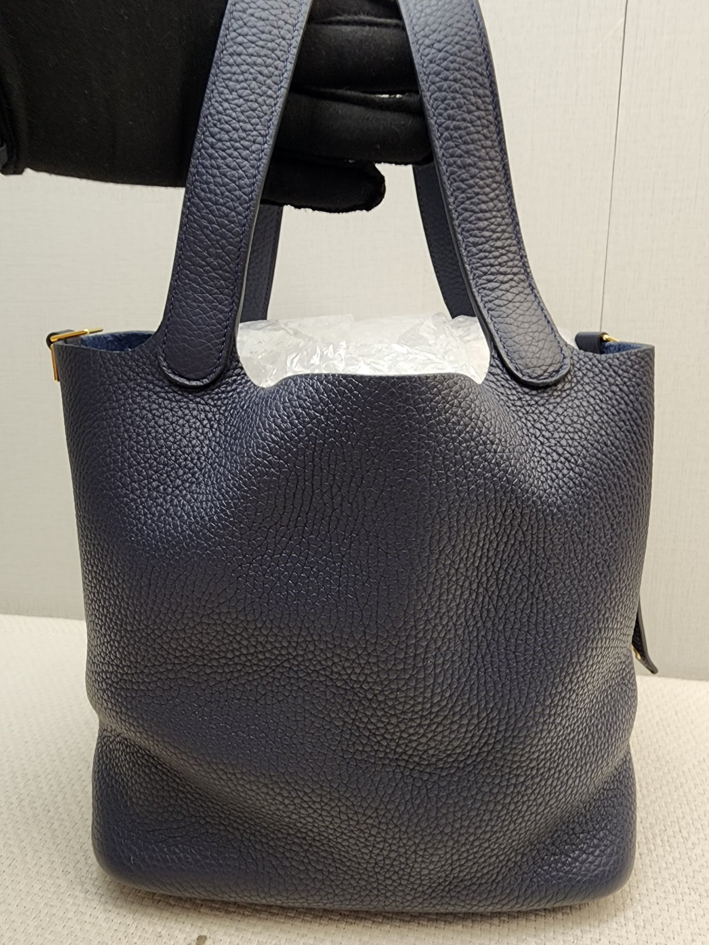 Hermes Bleu Nuit Picotin 22 (GHW)