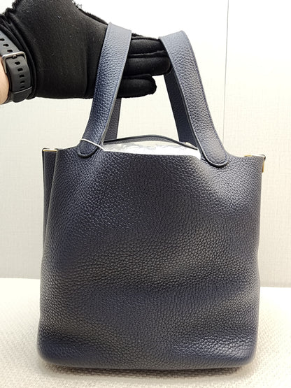 Hermes Bleu Nuit Picotin 22 (GHW)