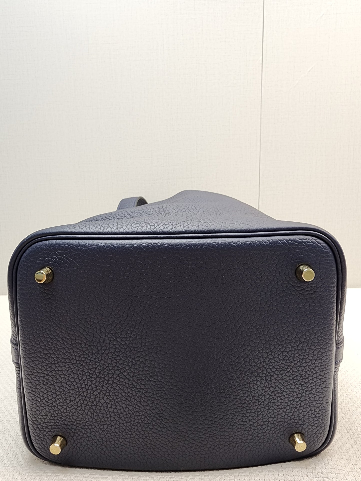 Hermes Bleu Nuit Picotin 22 (GHW)