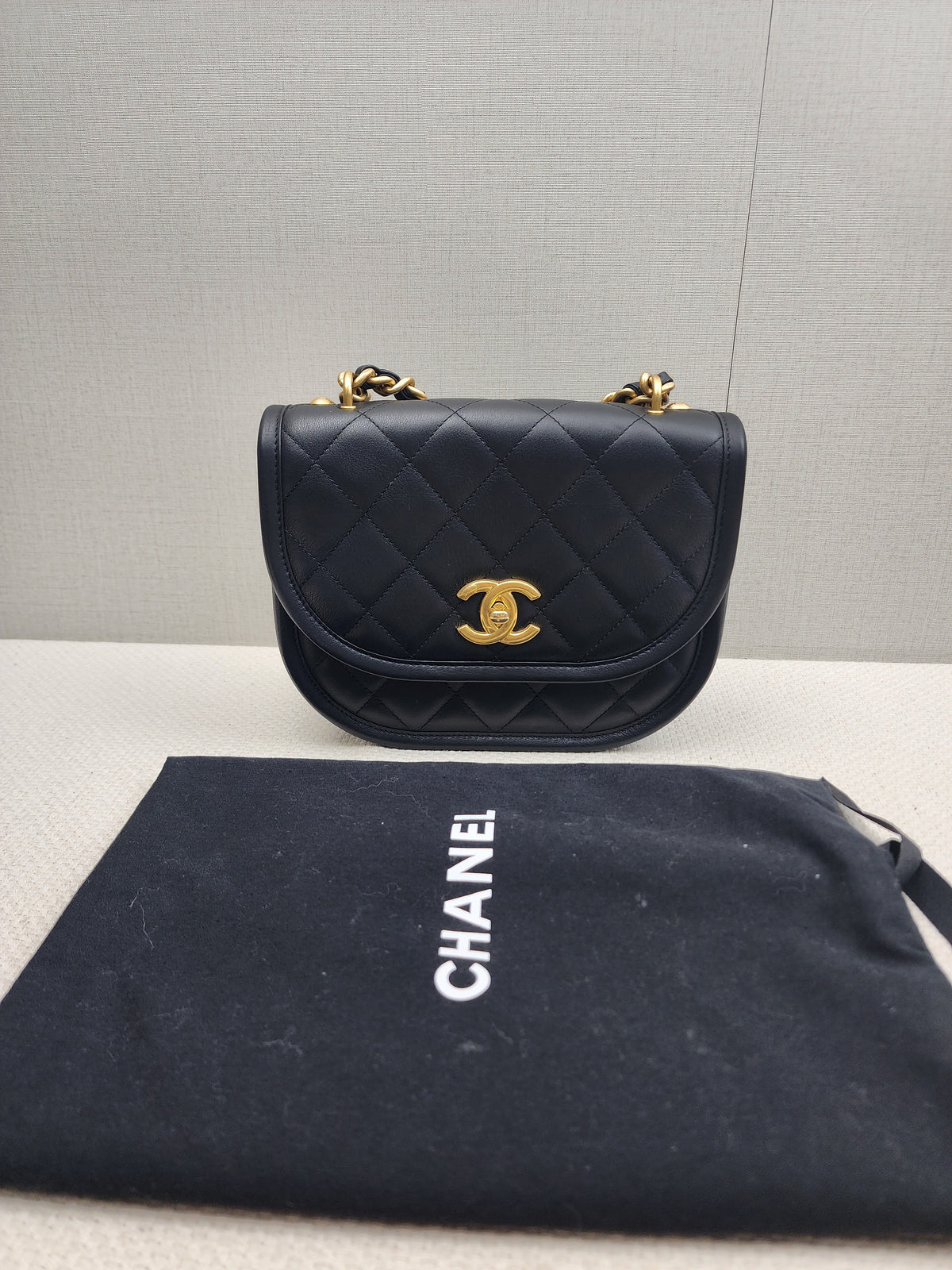 Chanel Black Calfskin 24s Casual Measenger Bag (GHW)