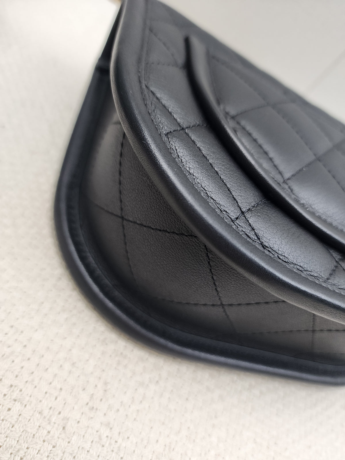Chanel Black Calfskin 24s Casual Measenger Bag (GHW)