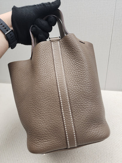 Hermes Etoupe Picotin 18 (PHW)