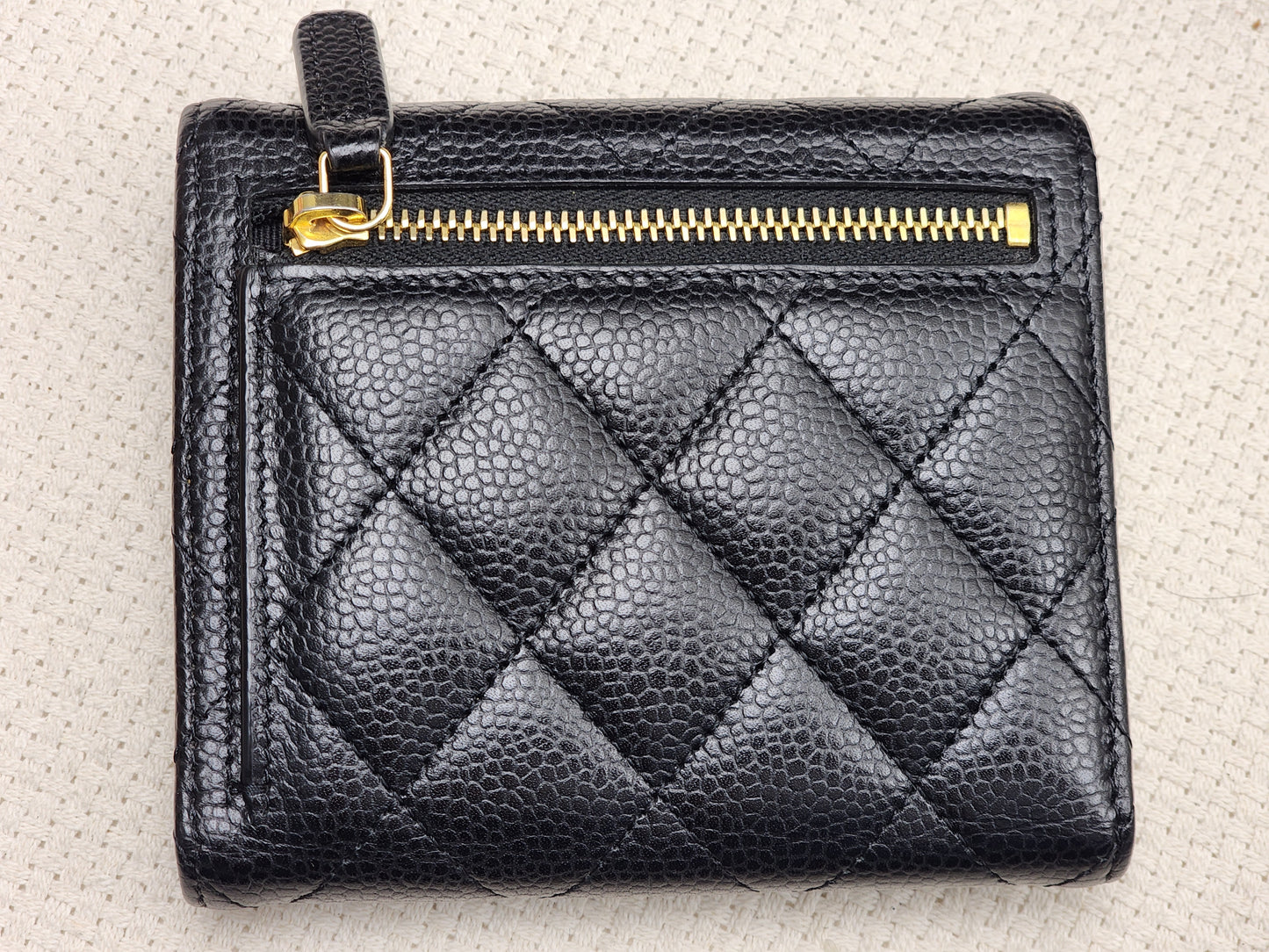 Black Caviar Classic Small Flap Wallet (LGHW)
