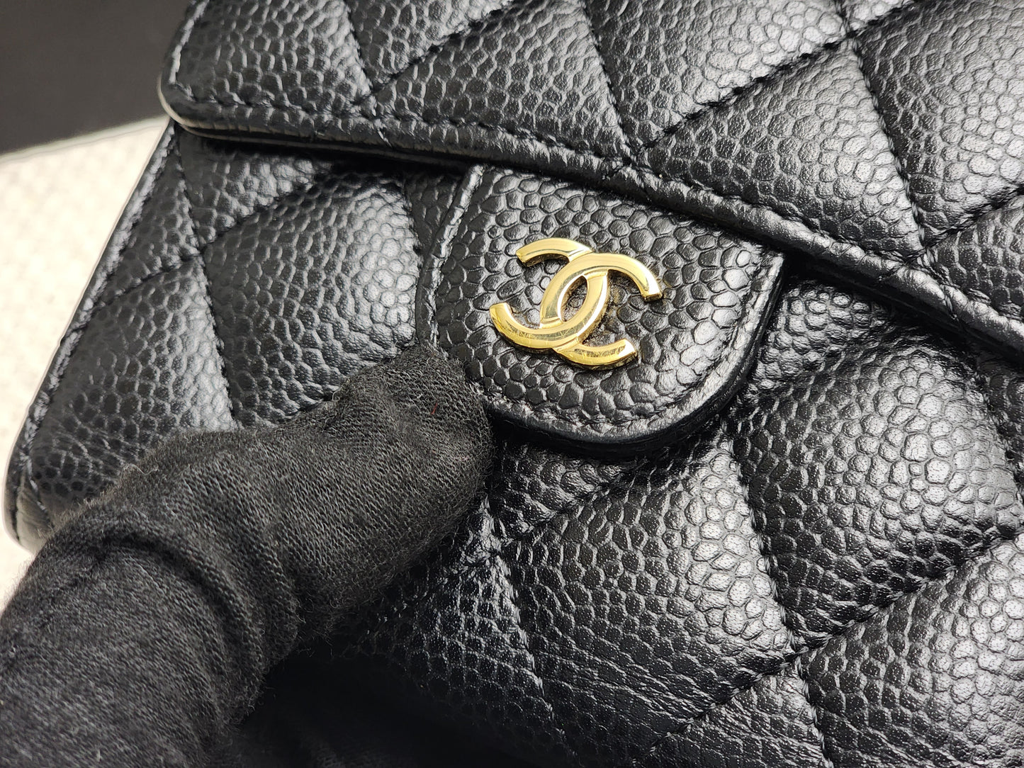 Black Caviar Classic Small Flap Wallet (LGHW)
