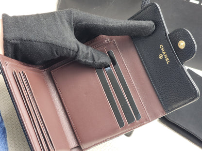Black Caviar Classic Small Flap Wallet (LGHW)