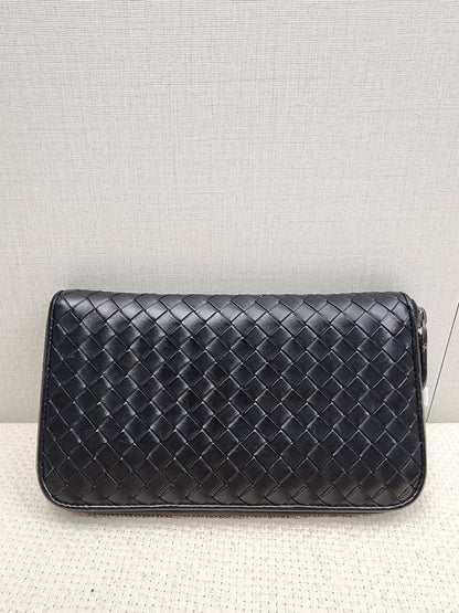 Bottega Veneta Black Nappa Intreciato Zip Wallet