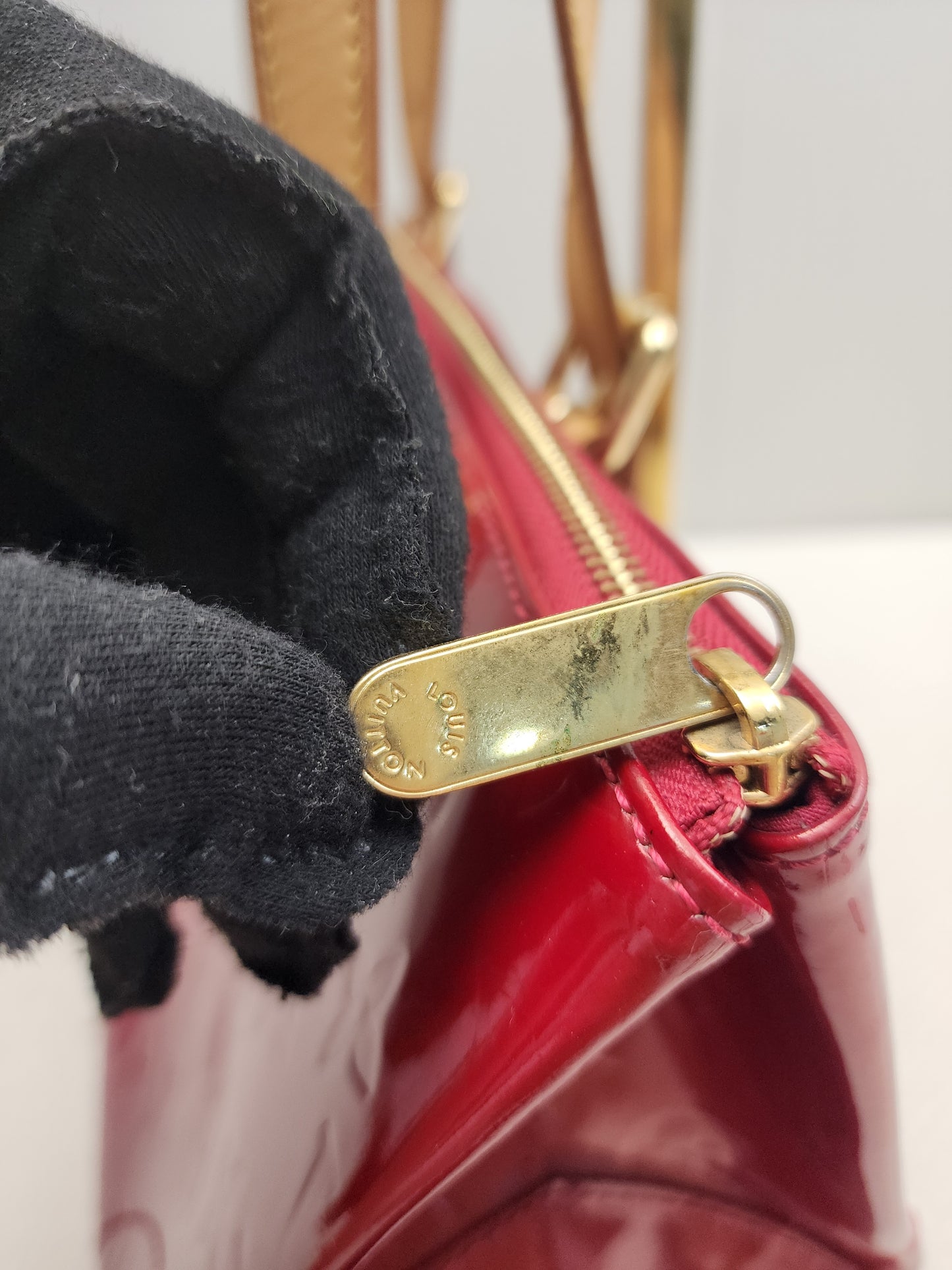 LV Red Vernis Rosewood Avenue Bag