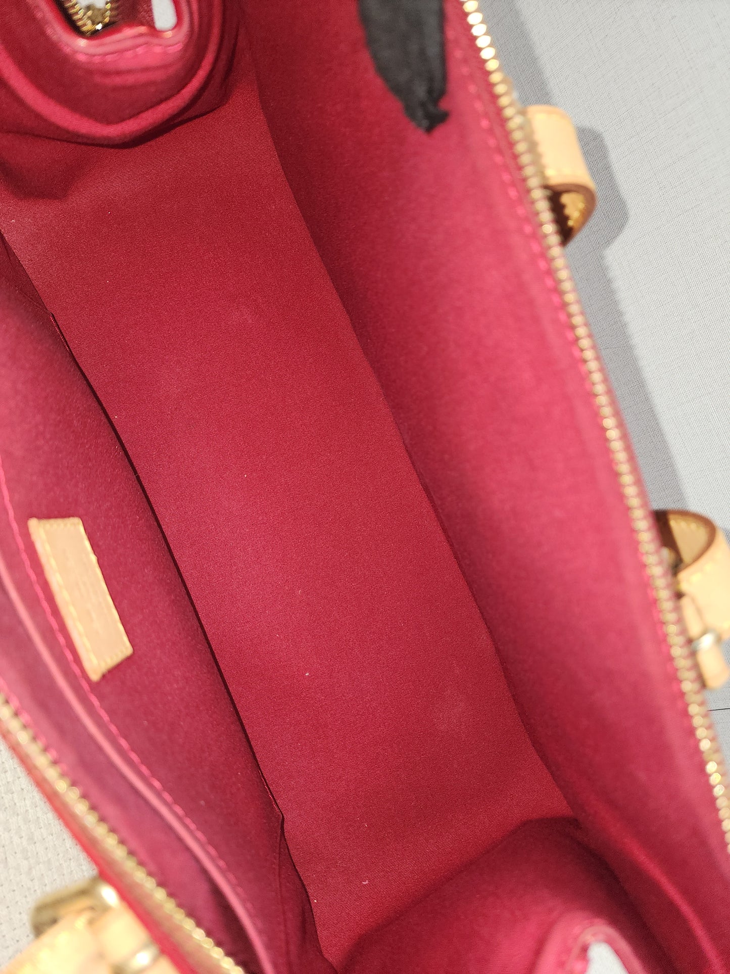 LV Red Vernis Rosewood Avenue Bag