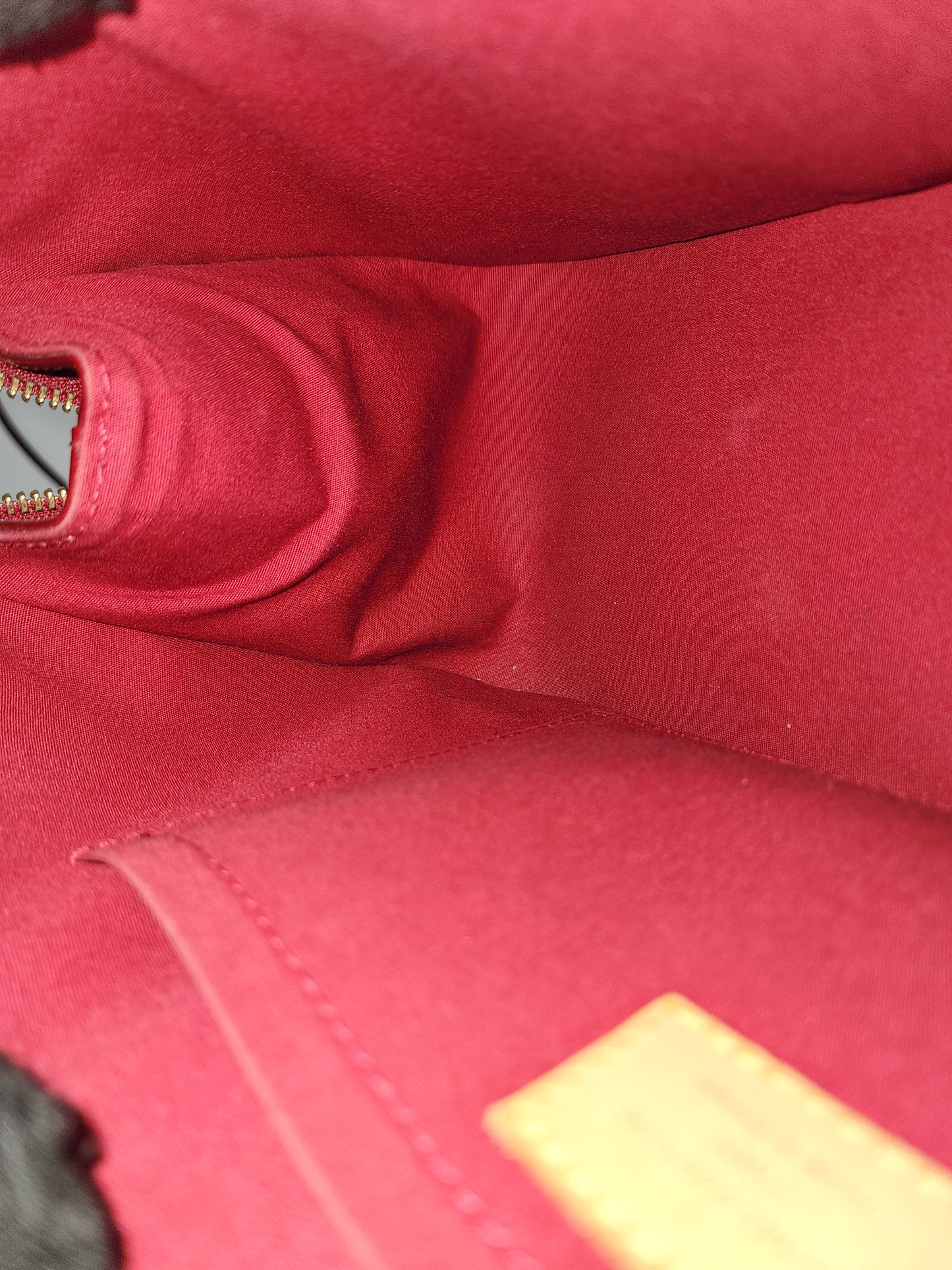 LV Red Vernis Rosewood Avenue Bag