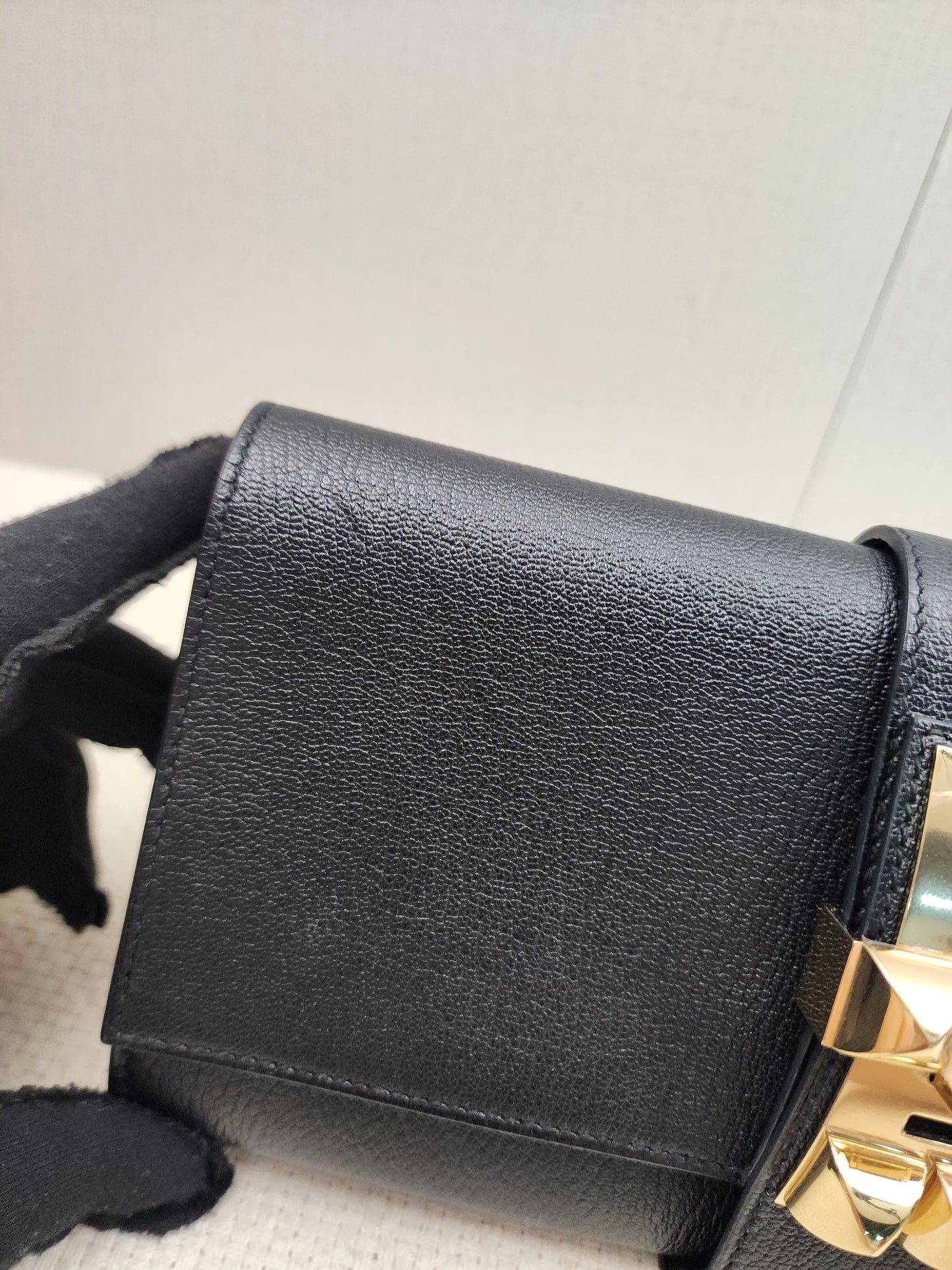 Hermes Noir Chevre Mysore Medor 23 Clutch (GHW)