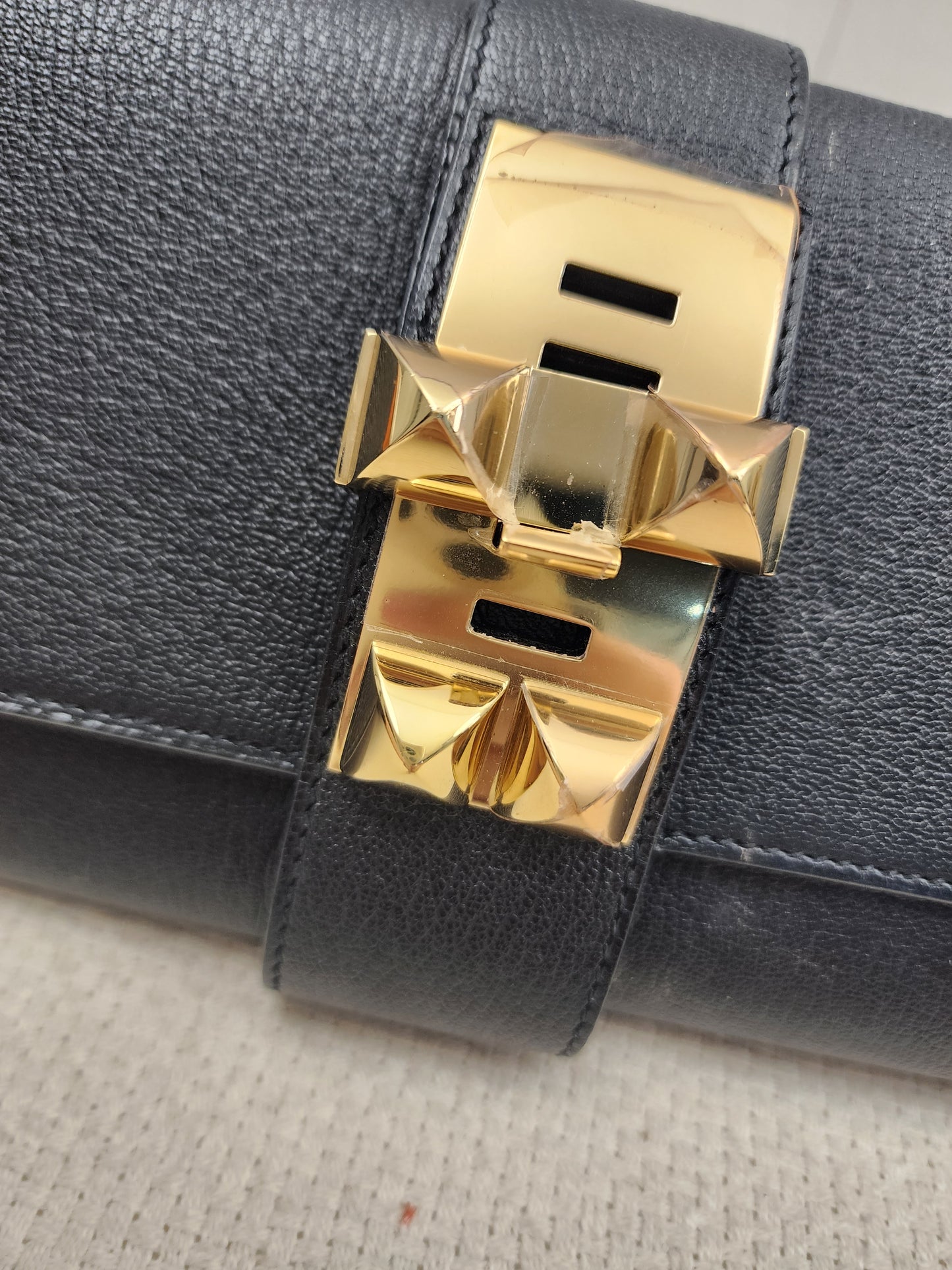 Hermes Noir Chevre Mysore Medor 23 Clutch (GHW)