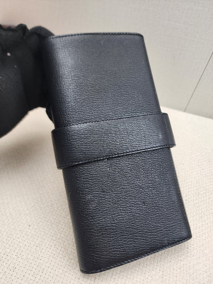 Hermes Noir Chevre Mysore Medor 23 Clutch (GHW)