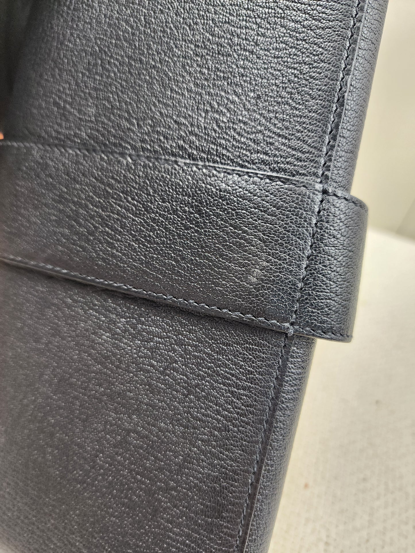 Hermes Noir Chevre Mysore Medor 23 Clutch (GHW)