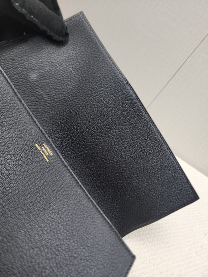 Hermes Noir Chevre Mysore Medor 23 Clutch (GHW)