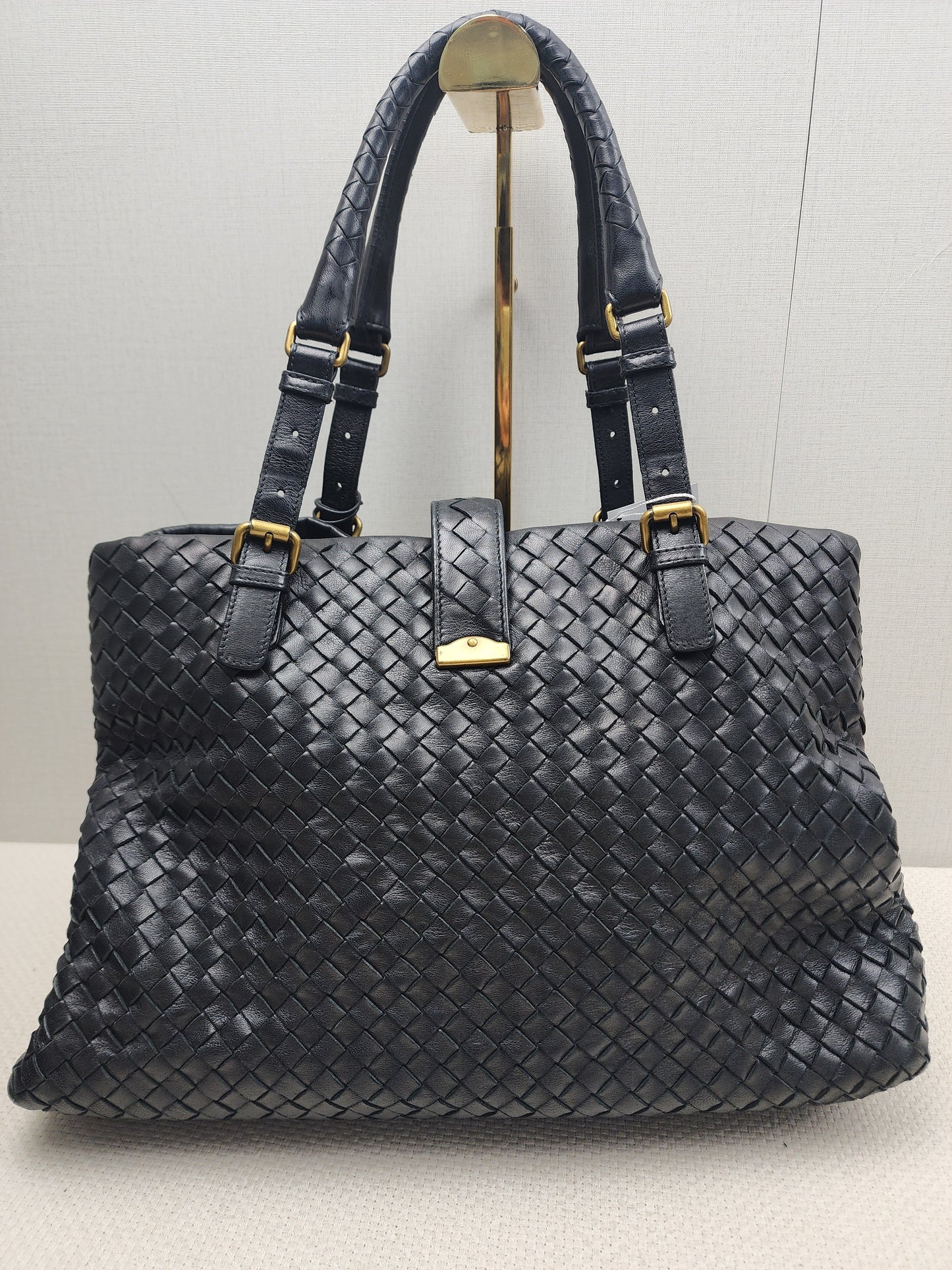 Bottega Veneta Black Medium Roma Nappa Intreciato