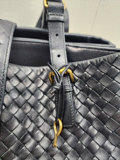 Bottega Veneta Black Medium Roma Nappa Intreciato