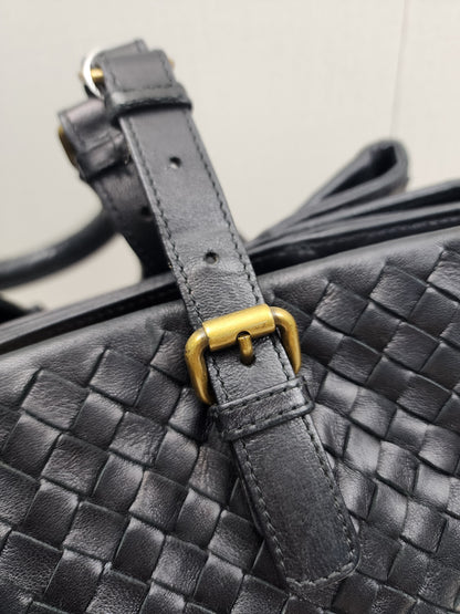 Bottega Veneta Black Medium Roma Nappa Intreciato