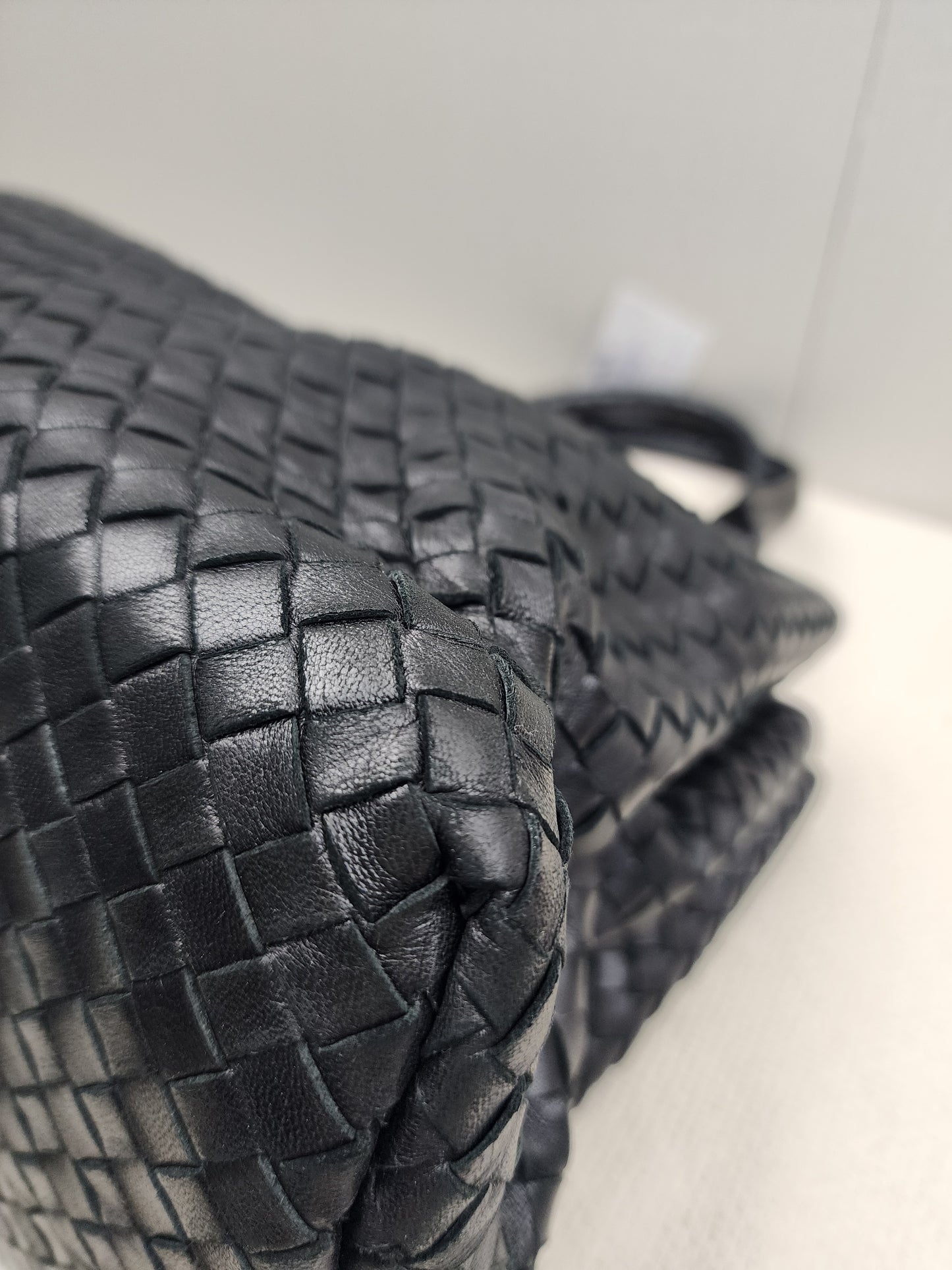 Bottega Veneta Black Medium Roma Nappa Intreciato