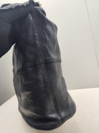 Givenchy Black Nightingale