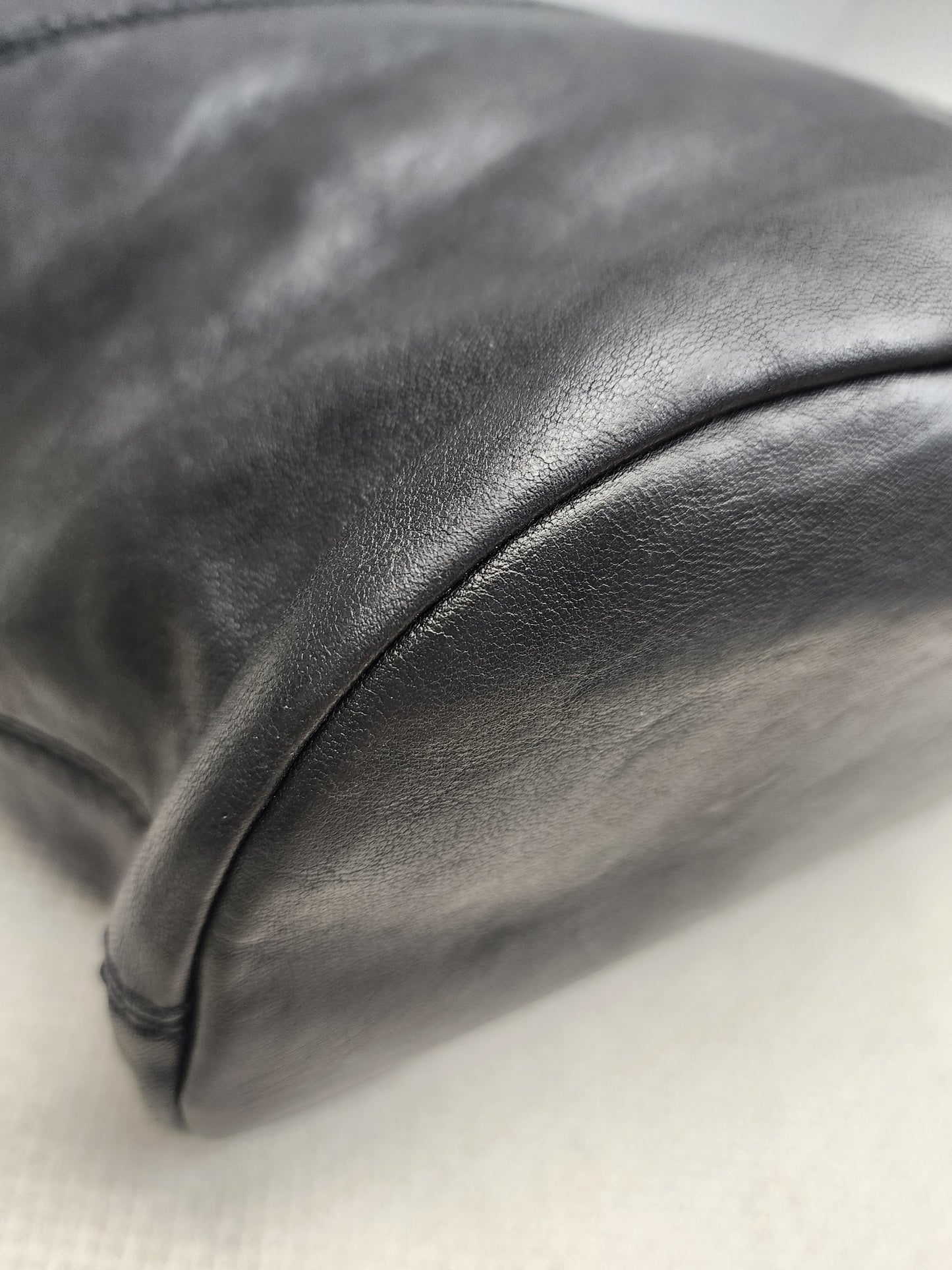 Givenchy Black Nightingale